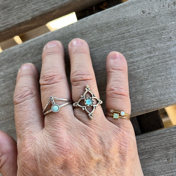 Three rings - Picture 5 of 5